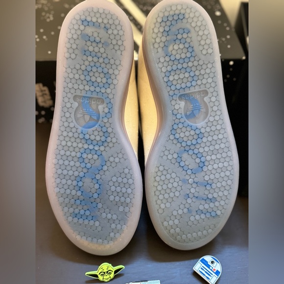 40th Anniversary Empire Strikes Back limited edition Adidas Stan Smith boys sz5 - Picture 5 of 7